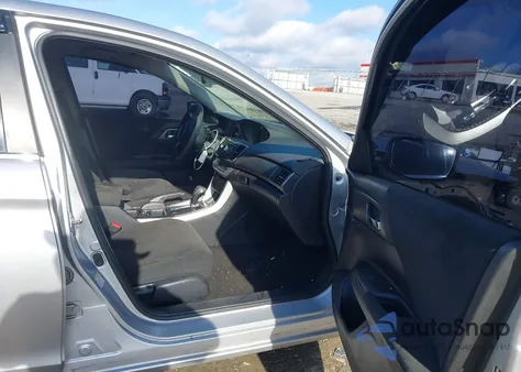 2013 Honda Accord Lx z USA, uszkodzony, nr VIN 1HGCR2F34DA180987